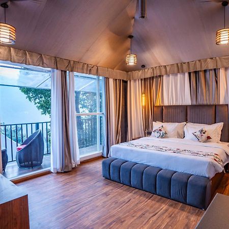 The Whispering Oaks Hotel Nainital Exterior photo