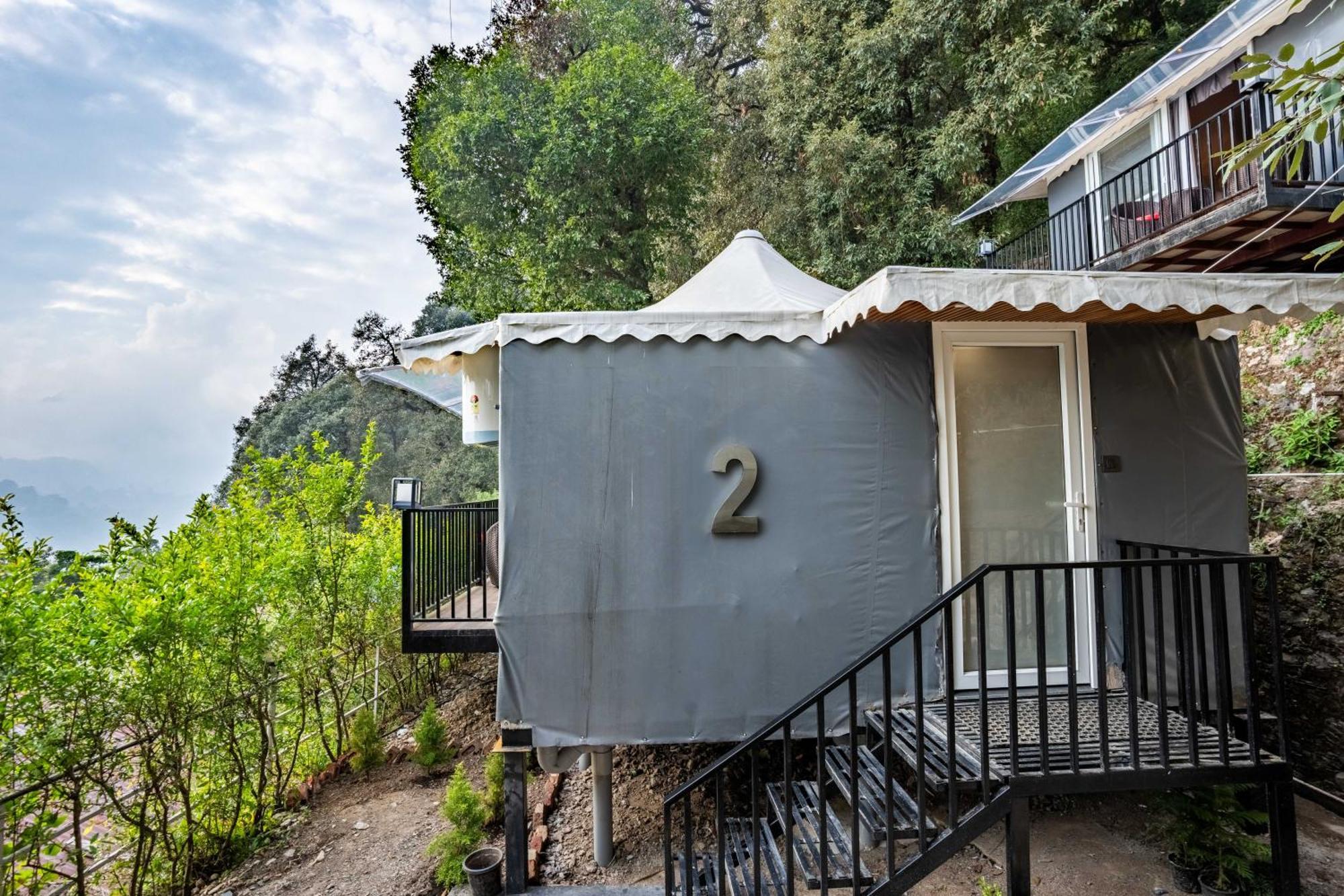 The Whispering Oaks Hotel Nainital Exterior photo